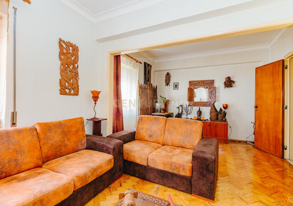 T3 Muito Luminoso com Excelente Localização na Amadora! - Image 6